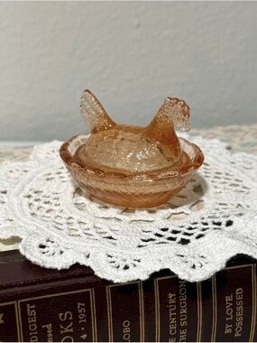 Peach Glass Hen on Nest Salt Cellar
